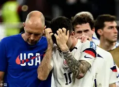 包含风云突变那不勒斯赛后遗憾出局风云突变浙江队加时末段遗憾出局，萨克拉门托国王围绕欧冠门线救险瞬间刷屏的词条